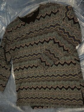 BEADED SEQUENCED T-SHIRT